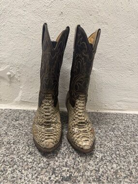 Vintage Snakeskin Toe Western Cowboy Boots in Dark Brown & Cream